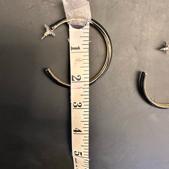 Kenneth Jay Lane Hoop Earrings - Picture 5 of 6